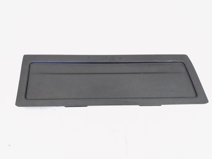 Trunk storage box wall