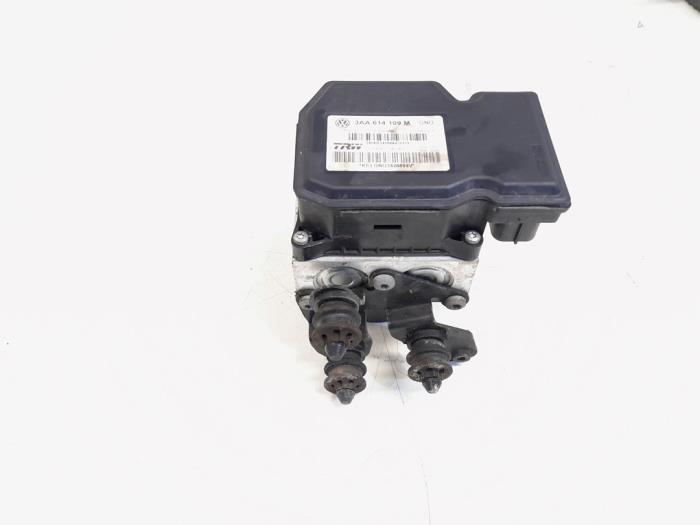 Usagé Pompe ABS Volkswagen Passat Variant (365) 1.4 TSI 16V Prix € 120,00 Règlement à la marge proposé par GEJO Revisie & Onderdelen BV