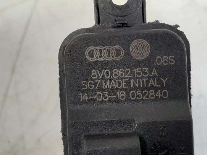 Tankklappe Verriegelungsmotor van een Audi A3 Limousine (8VS/8VM) 1.0 TFSI 12V 2018