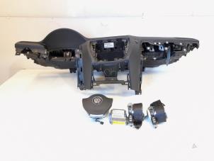 Usados Airbag set + dashboard Volkswagen Jetta IV (162/16A) 1.2 TSI Precio € 650,00 Norma de margen ofrecido por GEJO Revisie & Onderdelen BV