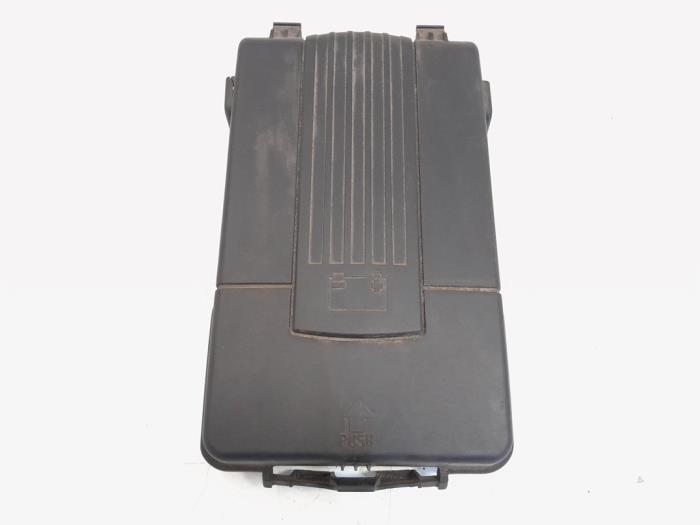 Battery box tray cover