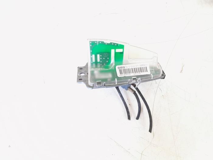 Używane Antena BMW X1 (E84) sDrive 18d 2.0 16V Cena € 19,99 Procedura marży oferowane przez GEJO Revisie & Onderdelen BV