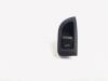 Interruptor del portón trasero de un Audi A4 Avant (B8), 2007 / 2015 2.0 TFSI 16V, Combi, Gasolina, 1,984cc, 155kW (211pk), FWD, CDNC; CADA, 2008-06 / 2013-05, 8K5 2011