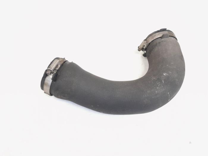Gebrauchte Intercooler Schlauch Audi A4 Avant (B8) 2.0 TFSI 16V Quattro Preis € 9,00 Margenregelung angeboten von GEJO Revisie & Onderdelen BV