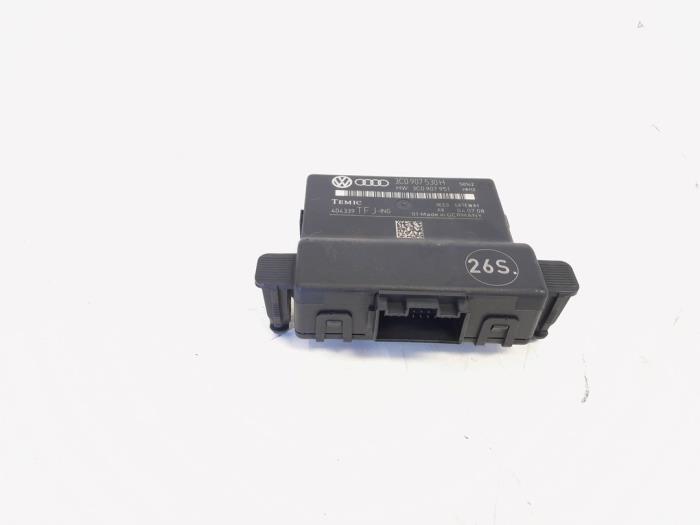 Usados Módulo Gateway Volkswagen Passat CC (357) 1.8 TSI 16V Precio € 24,00 Norma de margen ofrecido por GEJO Revisie & Onderdelen BV