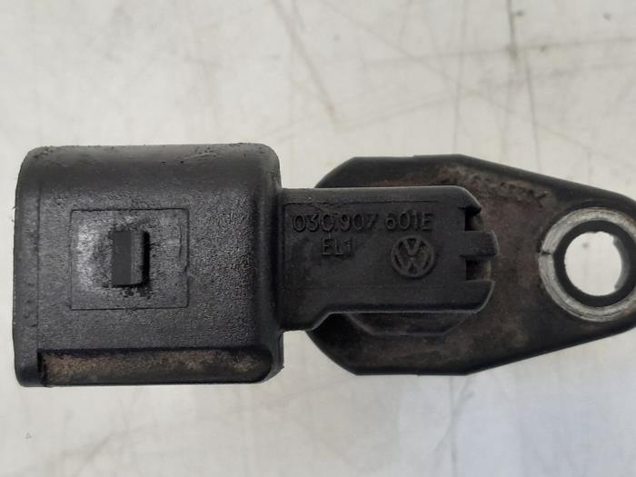 Nockenwelle Sensor van een Volkswagen Golf VI (5K1) 1.4 TSI 160 16V 2011