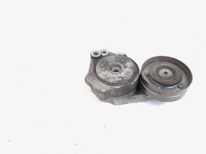 Usados Tensor correa múltiple Volkswagen Golf VI (5K1) 1.4 TSI 160 16V Precio € 10,50 Norma de margen ofrecido por GEJO Revisie & Onderdelen BV