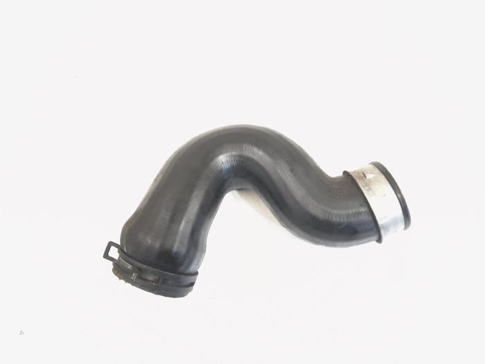Usagé Tuyau intercooler Volkswagen Passat Variant (3C5) 2.0 TDI 140 Prix € 13,00 Règlement à la marge proposé par GEJO Revisie & Onderdelen BV