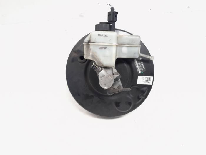 Usagé Servo frein Volkswagen Passat Variant (3C5) 2.0 TDI 140 Prix € 75,00 Règlement à la marge proposé par GEJO Revisie & Onderdelen BV