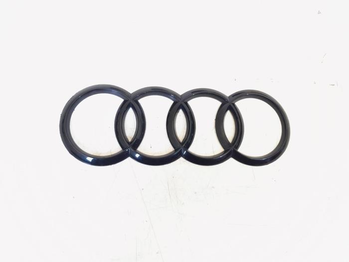 Używane Emblemat Audi A5 (8T3) 2.0 TFSI 16V Quattro Cena € 35,00 Procedura marży oferowane przez GEJO Revisie & Onderdelen BV