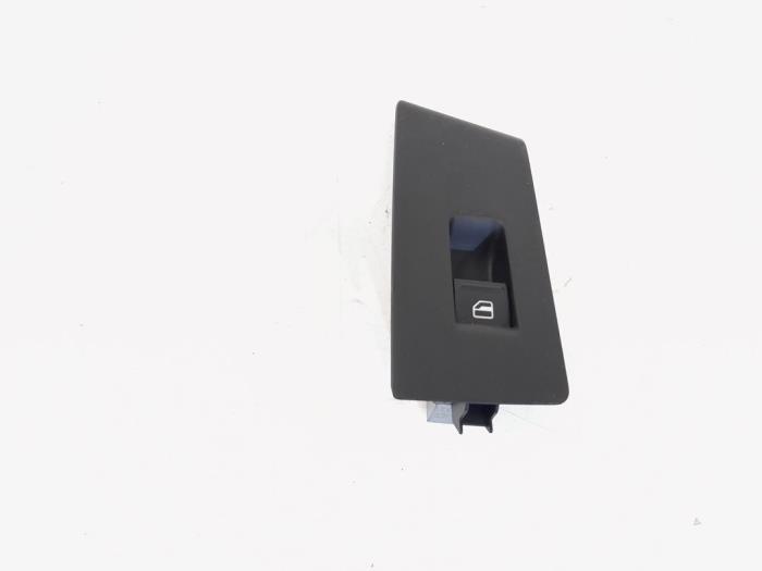 Usados Interruptor de ventanilla eléctrica Volkswagen Passat Variant (365) 1.4 TSI 16V Precio € 3,00 Norma de margen ofrecido por GEJO Revisie & Onderdelen BV