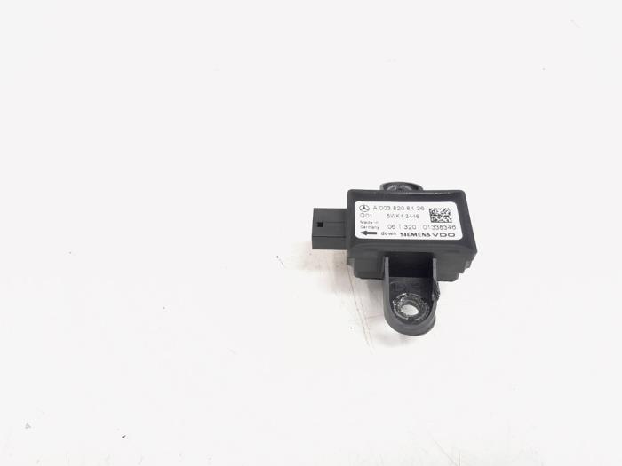 Begagnade Airbagsensor Mercedes ML II (164/4JG) 3.0 ML-320 CDI 4-Matic V6 24V Pris € 14,00 Marginaltabell erbjuds av GEJO Revisie & Onderdelen BV