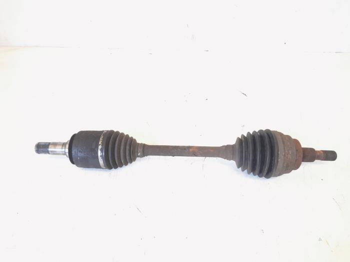 Gebrauchte Antriebswelle links vorne Mercedes ML II (164/4JG) 3.0 ML-320 CDI 4-Matic V6 24V Preis € 48,00 Margenregelung angeboten von GEJO Revisie & Onderdelen BV