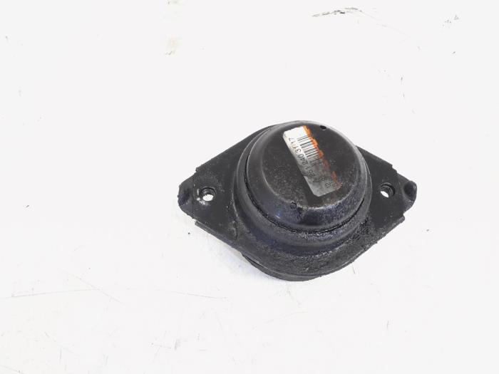 Used Engine mount Mercedes ML II (164/4JG) 3.0 ML-320 CDI 4-Matic V6 24V Price € 12,99 Margin scheme offered by GEJO Revisie & Onderdelen BV
