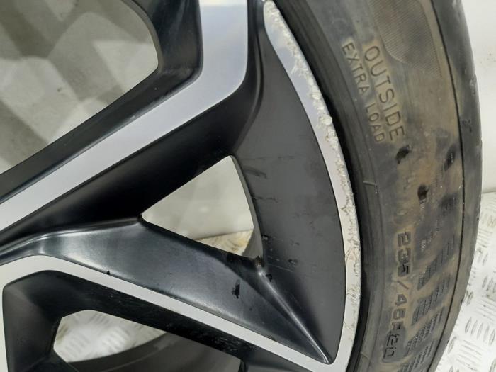 Jante Alliage Lynk & Co 01 SUV - Diamètre 20 Pouces, Largeur 8, Déport 52 - Occasion En Bon état