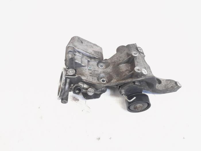 Gebrauchte Ölfilterhalter Audi A5 (8T3) 2.0 TFSI 16V Quattro Preis € 35,00 Margenregelung angeboten von GEJO Revisie & Onderdelen BV