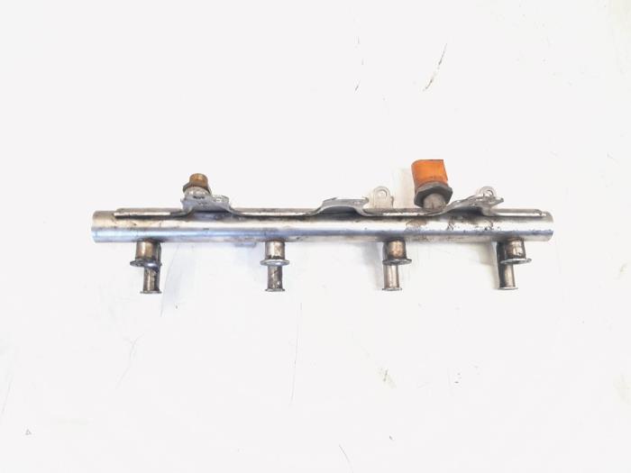 Gebrauchte Kraftstoffverteiler Audi TT (8J3) 1.8 TFSI 16V Preis € 39,00 Margenregelung angeboten von GEJO Revisie & Onderdelen BV