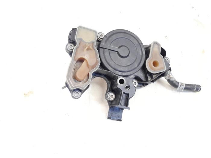 Usagé Ventilation carter Volkswagen Golf VII (AUA) 2.0 R 4Motion 16V Prix € 28,00 Règlement à la marge proposé par GEJO Revisie & Onderdelen BV