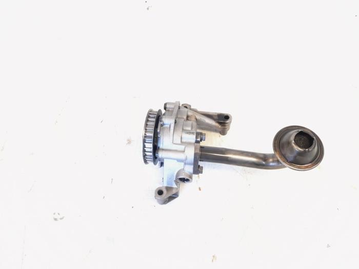 Gebrauchte Ölpumpe Volkswagen Golf VII (AUA) 2.0 R 4Motion 16V Preis € 27,00 Margenregelung angeboten von GEJO Revisie & Onderdelen BV