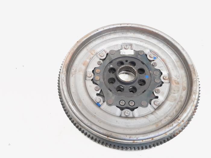 Used Flywheel Volkswagen Golf VII (AUA) 2.0 R 4Motion 16V Price € 145,00 Margin scheme offered by GEJO Revisie & Onderdelen BV