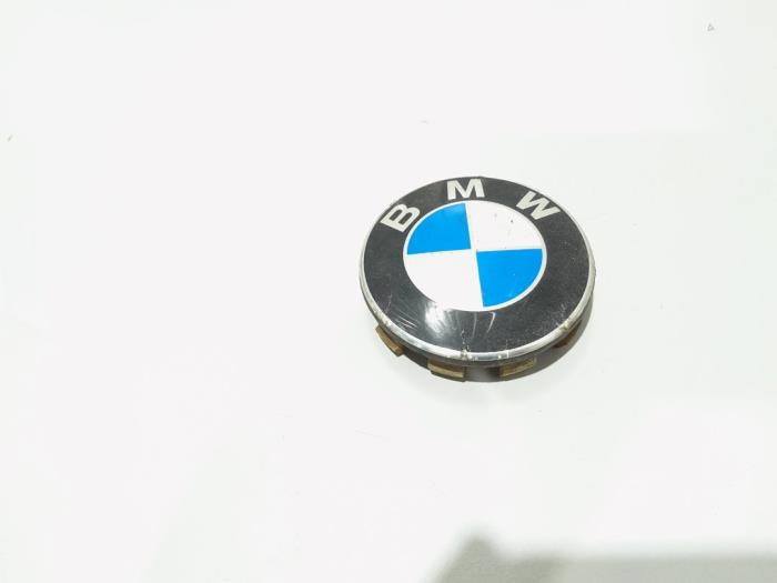 Wheel caps