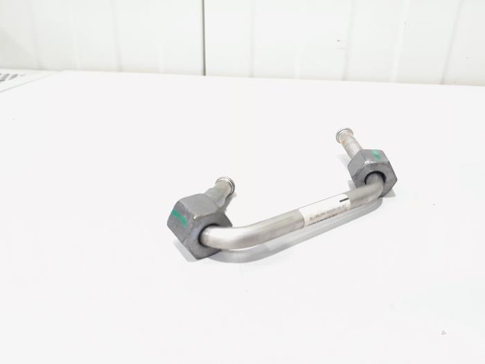 Gebrauchte Kraftstoffleitung Mercedes A (W176) 2.0 A-250 Turbo 16V Preis € 12,00 Margenregelung angeboten von GEJO Revisie & Onderdelen BV