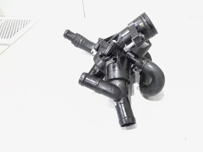 Begagnade Termostathus Mercedes A (W176) 2.0 A-250 Turbo 16V Pris € 19,00 Marginaltabell erbjuds av GEJO Revisie & Onderdelen BV