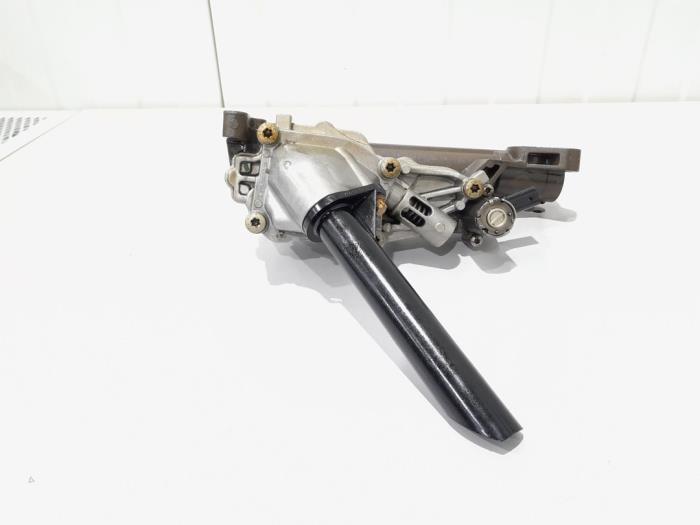 Gebrauchte Ölpumpe Mercedes A (W176) 2.0 A-250 Turbo 16V Preis € 84,00 Margenregelung angeboten von GEJO Revisie & Onderdelen BV
