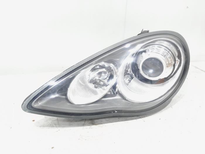 Używane Reflektor lewy Porsche Panamera (970) 4.8 V8 32V 4S Cena € 1.400,00 Procedura marży oferowane przez GEJO Revisie & Onderdelen BV