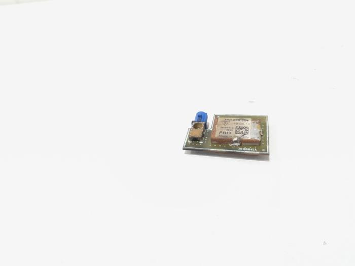 Używane Antena GPS Porsche Panamera (970) 4.8 V8 32V 4S Cena € 14,00 Procedura marży oferowane przez GEJO Revisie & Onderdelen BV
