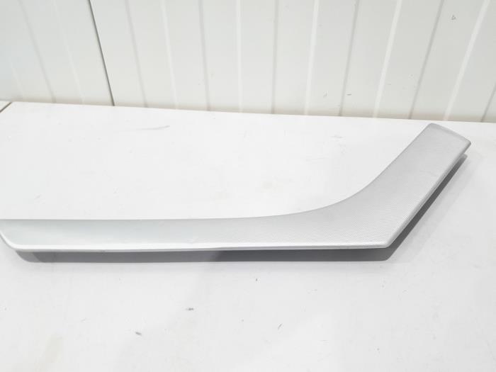 Gebrauchte Abdeckplatte sonstige Landrover Range Rover Evoque (LVJ/LVS) 2.2 TD4 16V Preis € 25,00 Margenregelung angeboten von GEJO Revisie & Onderdelen BV