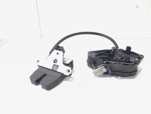 Usagé Mécanique de verrouillage couvercle coffre Landrover Range Rover Evoque (LVJ/LVS) 2.2 TD4 16V Prix € 60,00 Règlement à la marge proposé par GEJO Revisie & Onderdelen BV