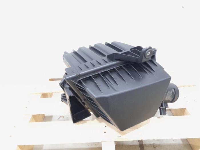 Gebrauchte Luftfiltergehäuse Landrover Range Rover Evoque (LVJ/LVS) 2.2 TD4 16V Preis € 30,00 Margenregelung angeboten von GEJO Revisie & Onderdelen BV