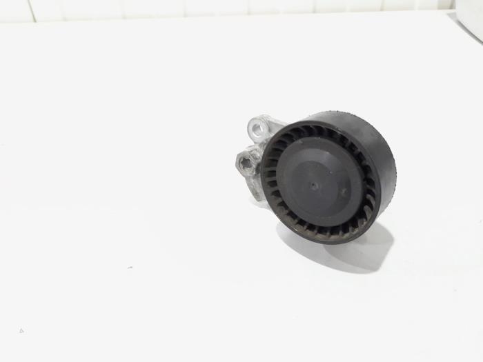 Usados Rodillo tensor correa múltiple Volkswagen Polo VI (AW1) 1.0 TSI 12V Precio € 9,00 Norma de margen ofrecido por GEJO Revisie & Onderdelen BV