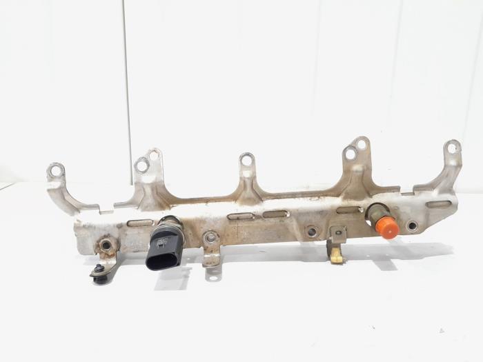 Gebrauchte Kraftstoffverteiler Skoda Octavia Combi (1Z5) 1.8 TSI 16V Preis € 39,00 Margenregelung angeboten von GEJO Revisie & Onderdelen BV