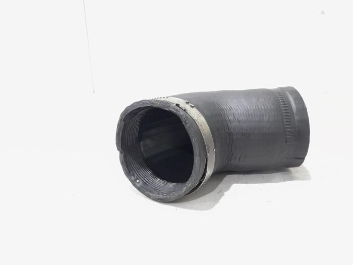 Gebrauchte Intercooler Rohr Audi Q3 (8UB/8UG) 2.0 16V TFSI 200 Quattro Preis € 15,00 Margenregelung angeboten von GEJO Revisie & Onderdelen BV