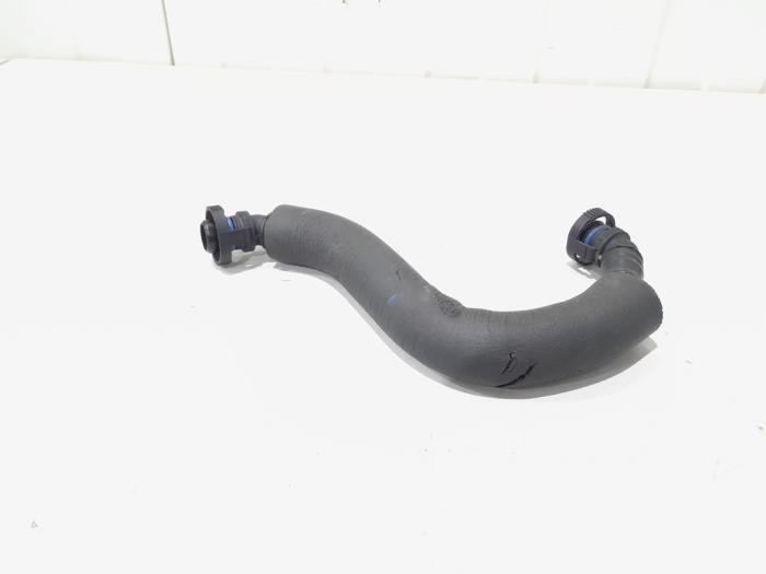 Usagé Conduit (divers) Audi Q3 (8UB/8UG) 2.0 16V TFSI 200 Quattro Prix € 16,00 Règlement à la marge proposé par GEJO Revisie & Onderdelen BV