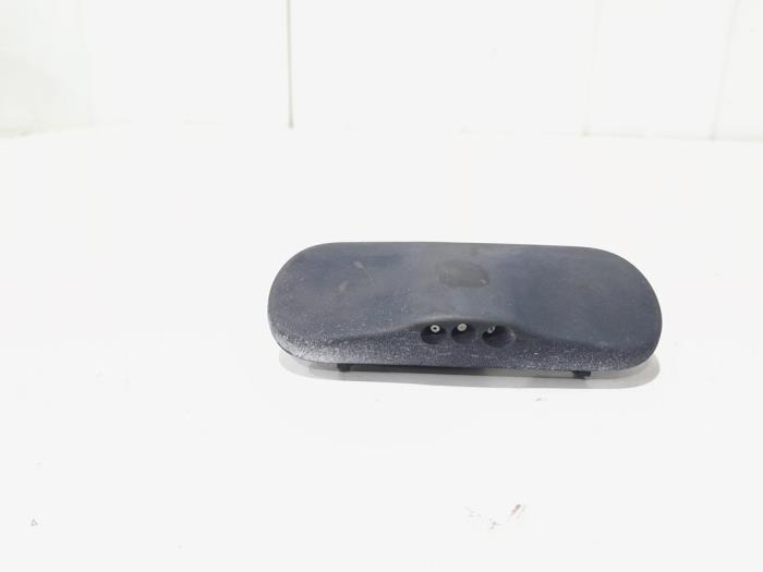 Front windscreen washer jet from a Seat Ibiza IV SC (6J1) 1.2 TSI 16V 2016