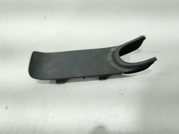 Gebrauchte Abdeckplatte sonstige Audi A3 (8P1) 1.8 16V TFSI Preis € 1,95 Margenregelung angeboten von GEJO Revisie & Onderdelen BV