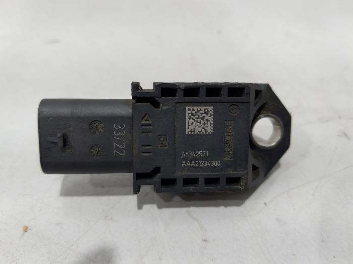 Begagnade MAP-sensor (insugsrör) Fiat 500X (334) 1.0 FireFly Turbo 120 12V Pris € 15,00 Marginaltabell erbjuds av GEJO Revisie & Onderdelen BV