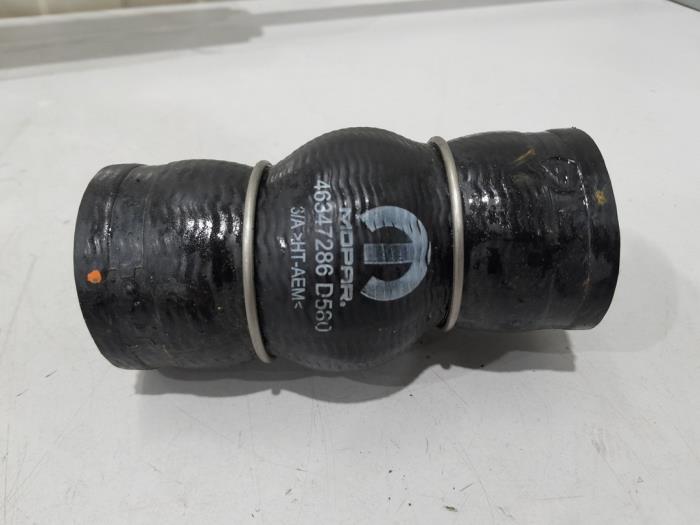 Gebrauchte Intercooler Rohr Fiat 500X (334) 1.0 FireFly Turbo 120 12V Preis € 20,00 Margenregelung angeboten von GEJO Revisie & Onderdelen BV