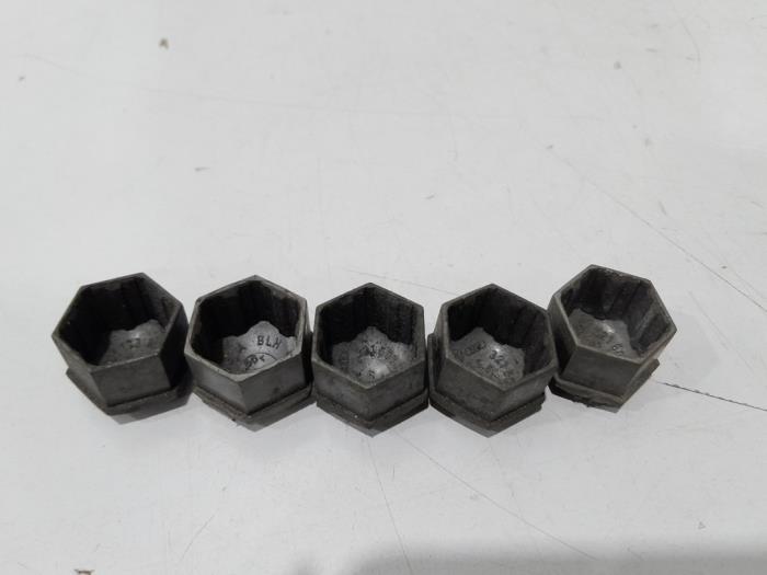 Wheel nut cap – 321601173A