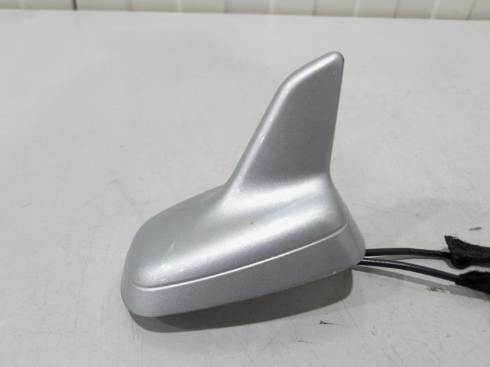 Używane Antena GPS Audi A5 Sportback (8TA) 1.8 TFSI 16V Cena € 69,00 Procedura marży oferowane przez GEJO Revisie & Onderdelen BV