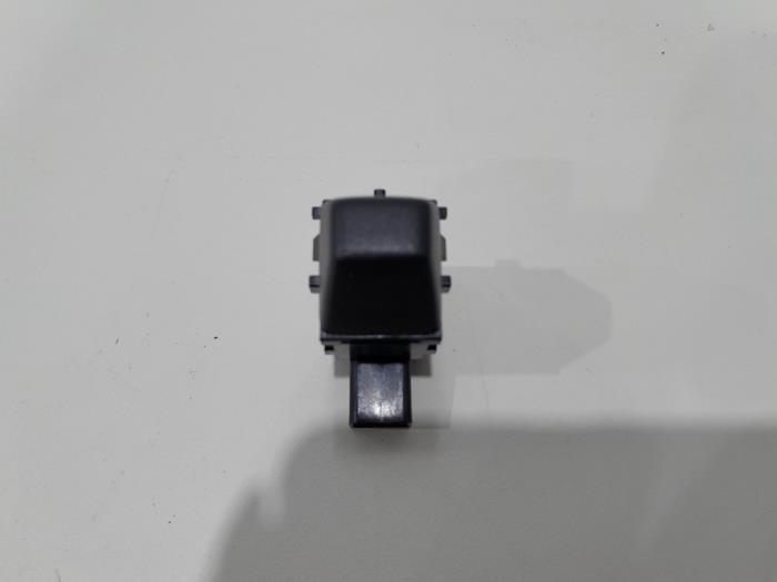 Begagnade Sensor (övriga) Volvo V50 (MW) 1.6 D2 16V Pris € 9,00 Marginaltabell erbjuds av GEJO Revisie & Onderdelen BV
