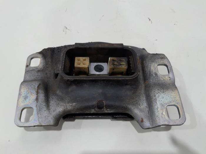 Usagé Support moteur Volvo V50 (MW) 1.6 D2 16V Prix € 24,00 Règlement à la marge proposé par GEJO Revisie & Onderdelen BV