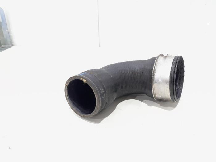Usagé Tuyau intercooler Volkswagen Polo IV (9N1/2/3) 1.4 TDI 80 Prix € 14,00 Règlement à la marge proposé par GEJO Revisie & Onderdelen BV