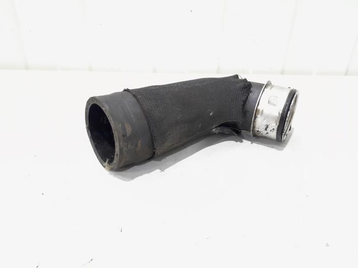 Usagé Tuyau intercooler Volkswagen Polo IV (9N1/2/3) 1.4 TDI 80 Prix € 14,00 Règlement à la marge proposé par GEJO Revisie & Onderdelen BV
