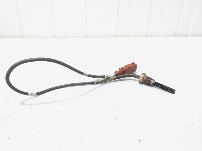 Usagé Capteur température d'Echappement Volkswagen Polo IV (9N1/2/3) 1.4 TDI 80 Prix € 25,00 Règlement à la marge proposé par GEJO Revisie & Onderdelen BV