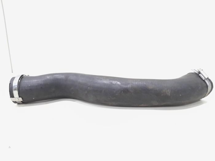 Gebrauchte Intercooler Rohr Volvo V50 (MW) 1.6 D2 16V Preis € 20,00 Margenregelung angeboten von GEJO Revisie & Onderdelen BV