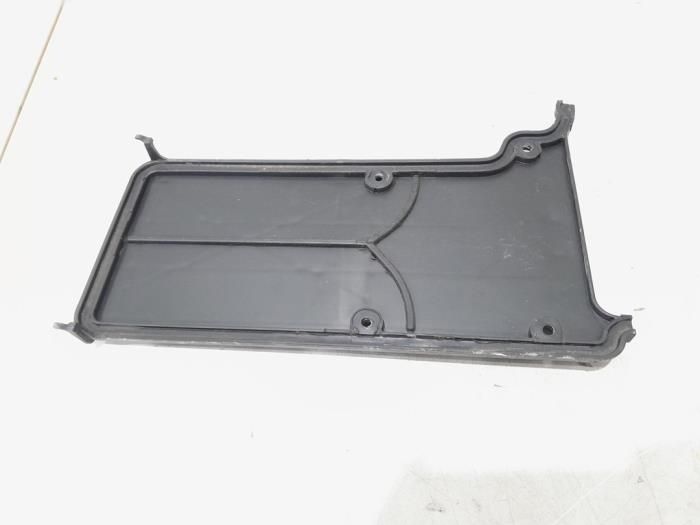 Gebrauchte Abdeckplatte sonstige Mercedes Vito (639.6) 2.2 110 CDI 16V Euro 5 Preis € 10,00 Margenregelung angeboten von GEJO Revisie & Onderdelen BV